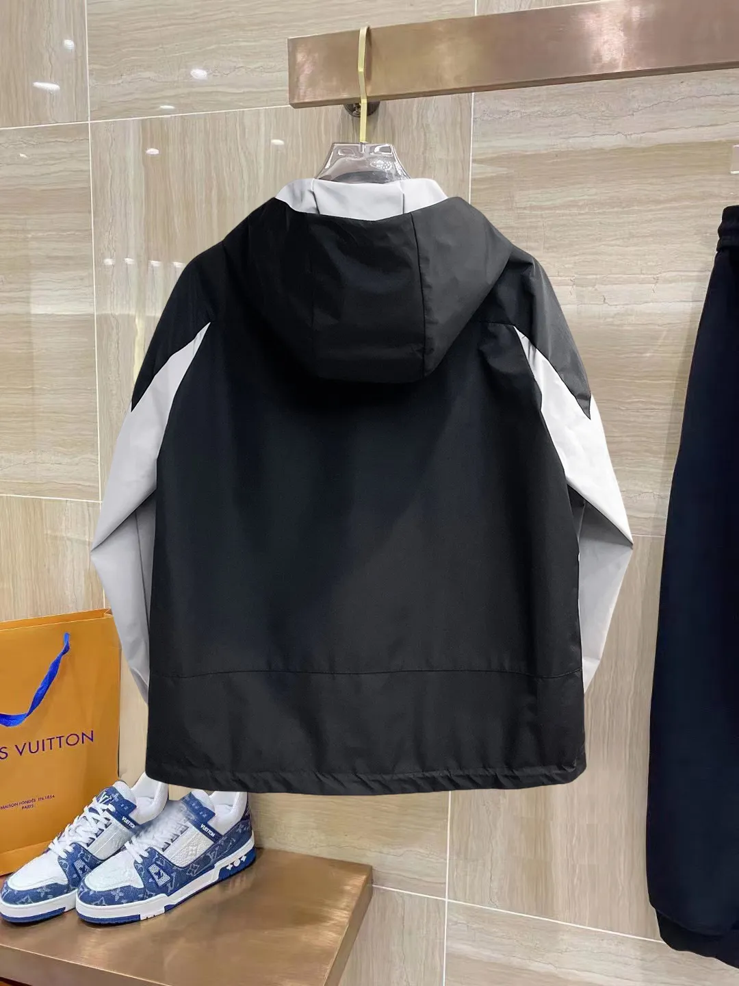 Same Style， ， 2026 New Arrival ， Original Premium Breathable ， ， ， Quality。 ， Sizes：M～3XL，